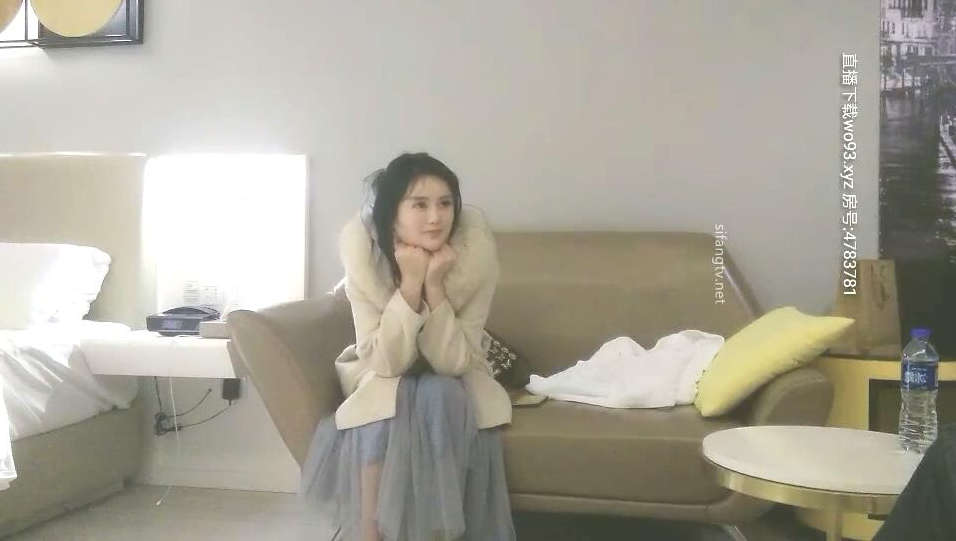 雀儿满天飞约啪性感女郎，大家闺秀气质，迷人大长腿