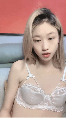 20小时核弹！18岁粉嫩美少女【你的初恋】