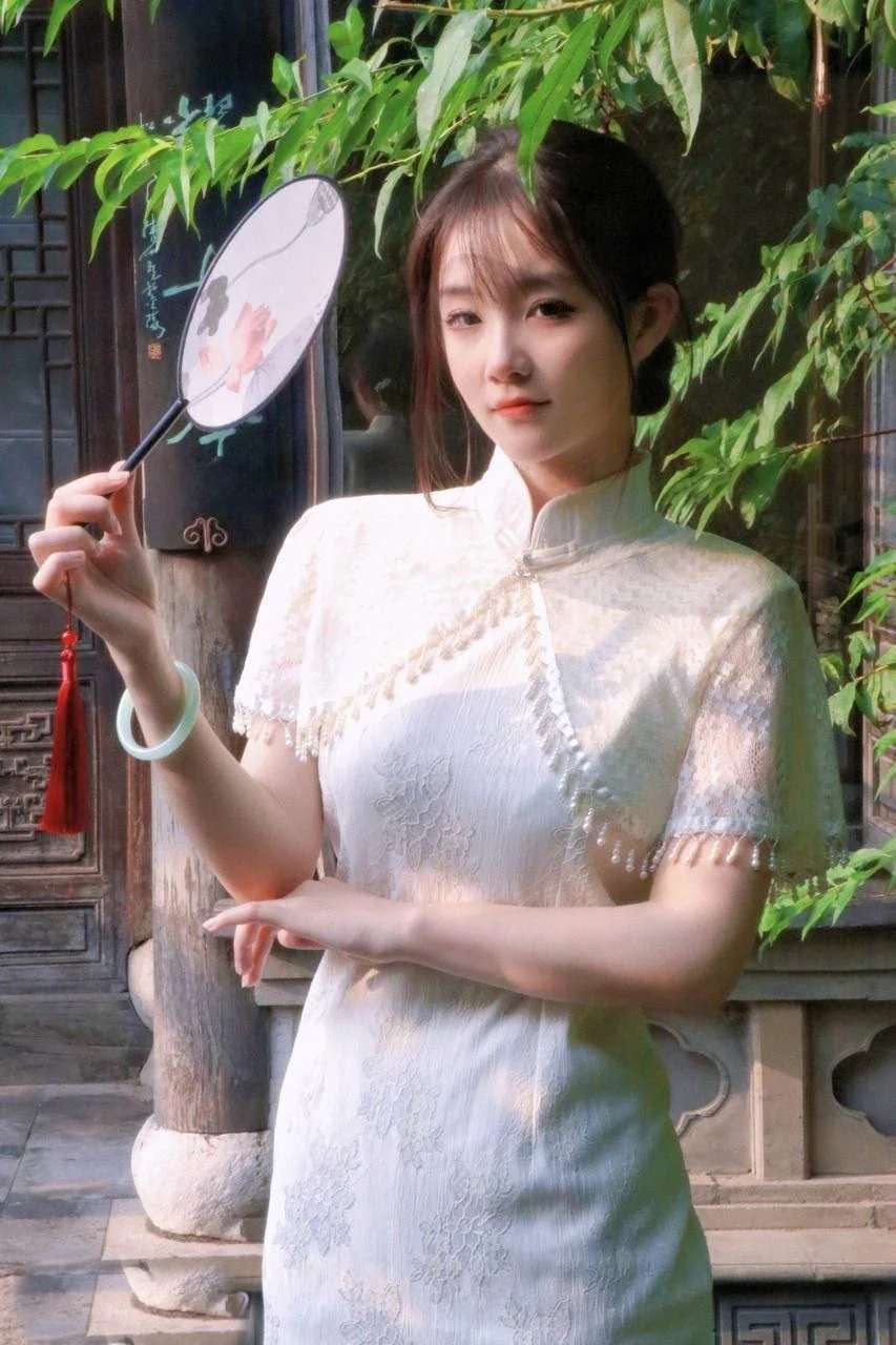 【某某门事件】第444弹 杭州极品尤物❤️吴雨萌❤️与炮友做爱视频流出[4V/15P/162M]