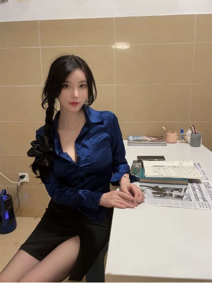 【秀人女神 超美高端】超人氣女神『楊晨晨』最新超級給力劇情