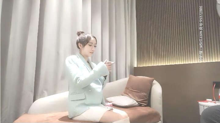 【AI画质增强】 小宝寻花 深夜场约了个高颜值气质妹子