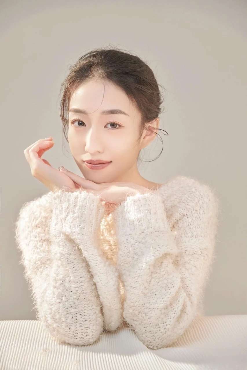 【裸贷】00后英语老师多次裸贷无力偿还 肉偿抵债[12V/59P/3.17G]