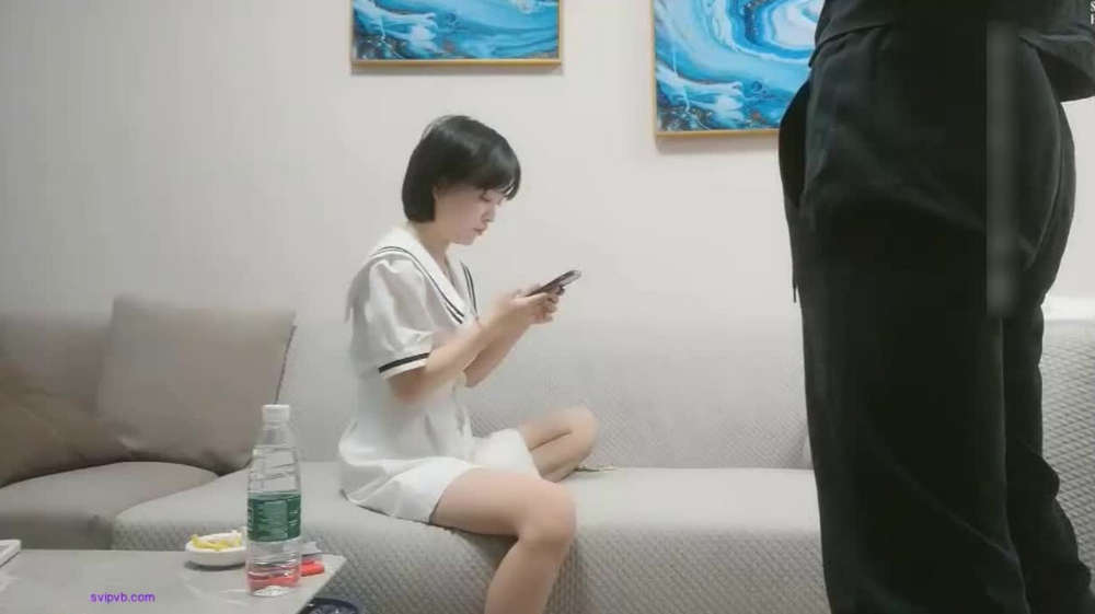 短发萌萌小姐姐 楚楚动人风情白色水手服看的欲望躁动