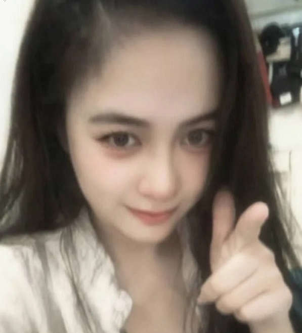 【某某门事件】第457弹 重庆财大新疆母狗❤️夏兹热丽❤️视频流出