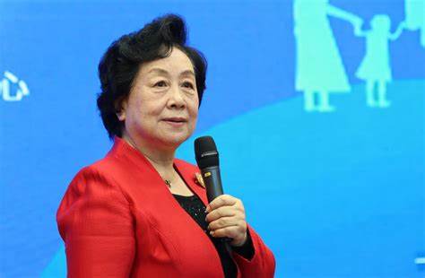 【卢勤、王大伟】家长如何爱孩子与孩子一起平安成长