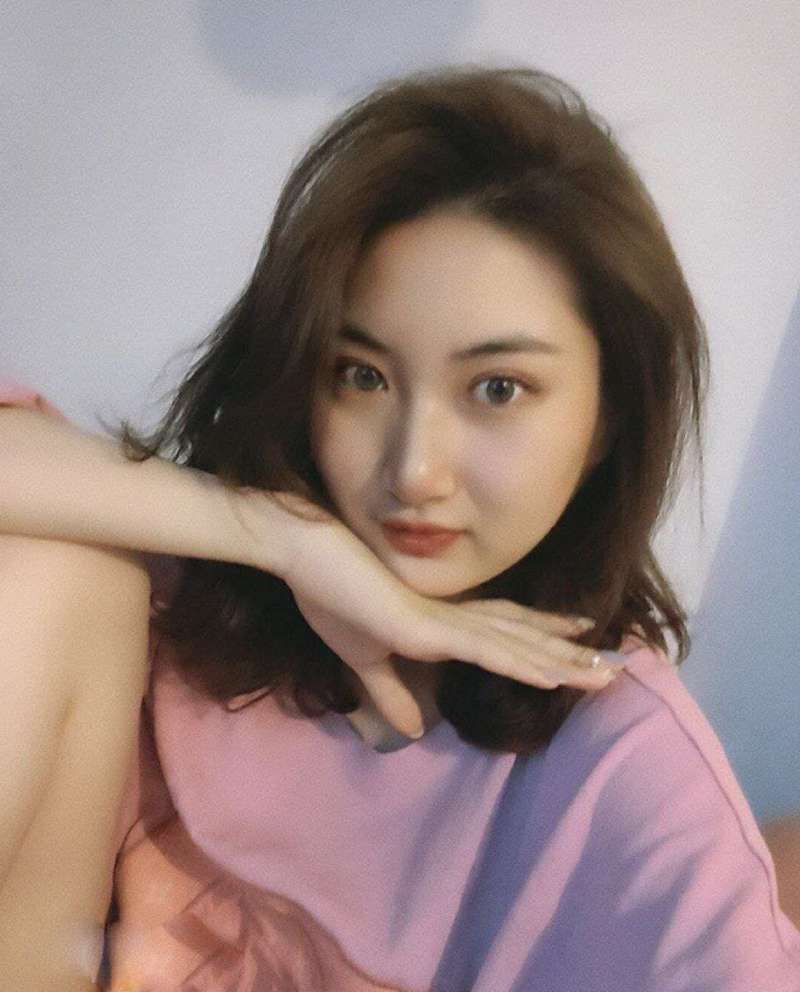 极品素人泄密-国内某高校大美女huangjie等人-超极品图影泄密[7V/12P/1.17G]