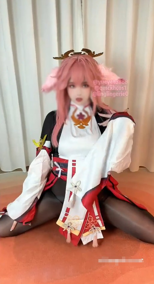 纯享视频版COSER【青木川】，极品嫩穴玉足福利姬，足交口交极具诱惑[30V/7.88G]