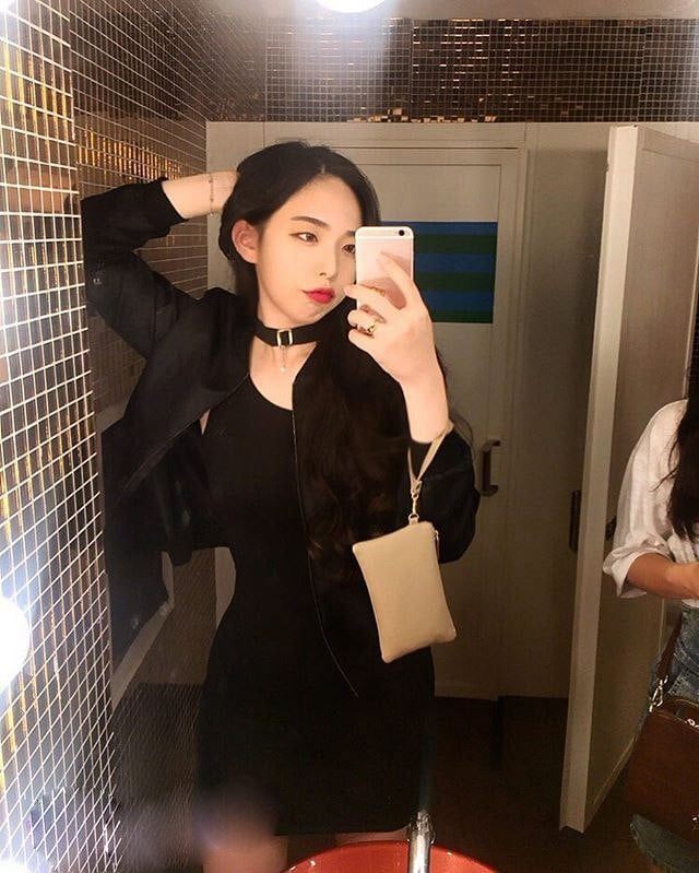 韩国超美前女友泄密，极品身材气质美女却是反差母狗[2V/3P/554M]