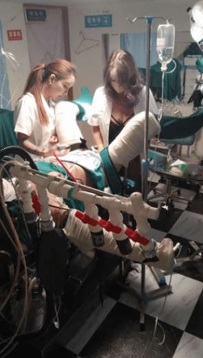 医疗调教鼻祖 · 上海女王  · 4爱， 丰满漂亮女医生亲自上场