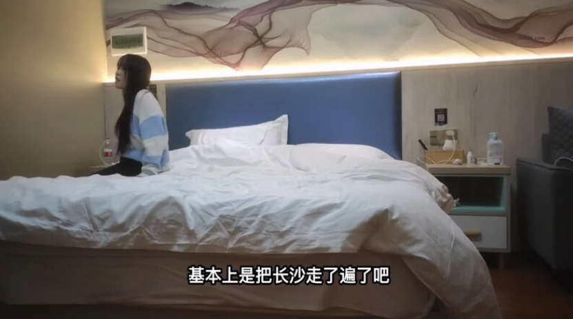 阿良探花 -  下海兼职的抖音巨乳小网红