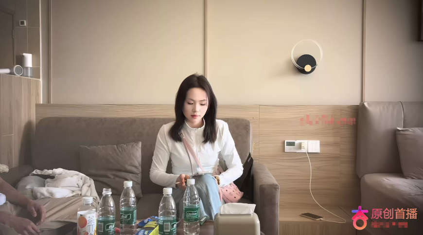 【AI增强】杏吧鱼知欢7-今天约了个护士妹妹，约了两次才约到