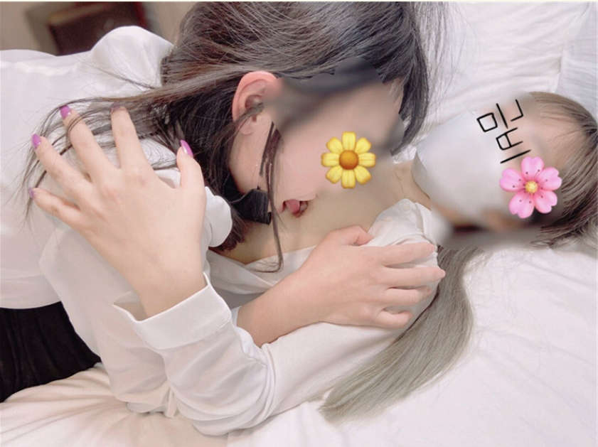 两少女蕾丝博主 唯美性恋私拍