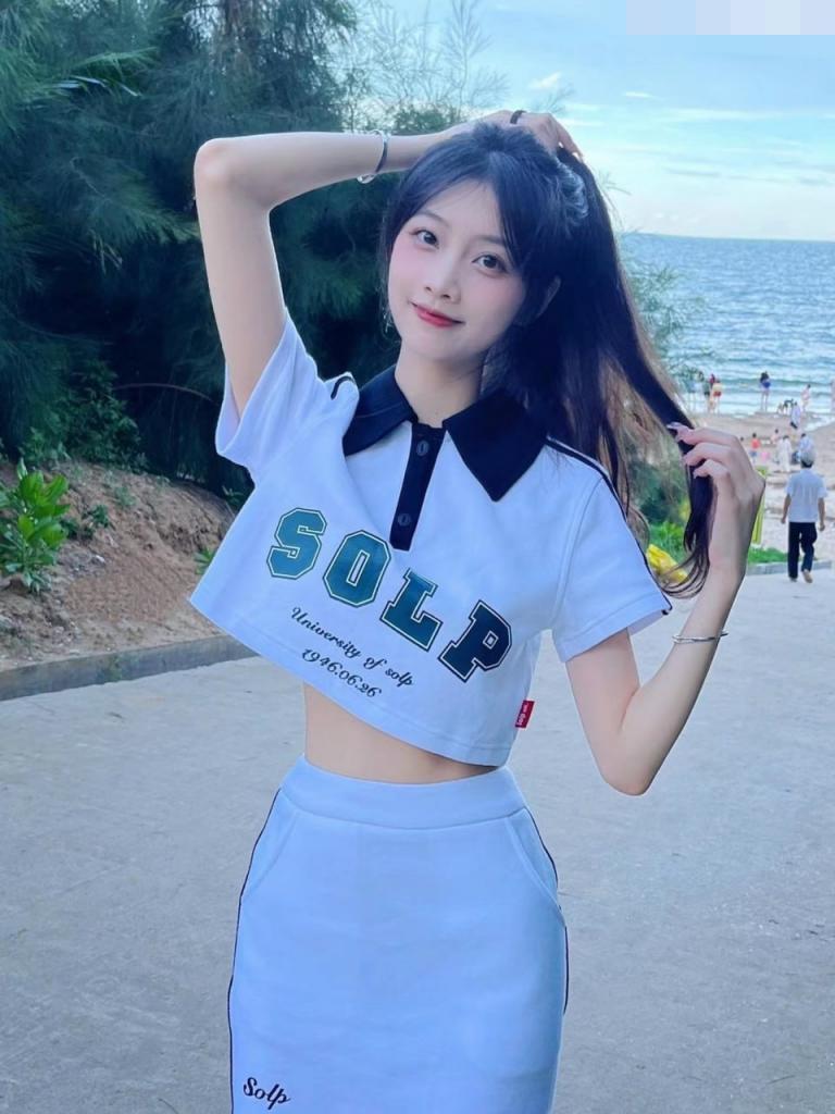 穿着校服的小可爱00后同学青春活力花季美少女福利