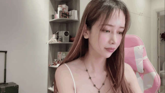 100初恋感觉高颜值女神anna102尺度再度升级裸舞道具m腿脸穴同框自慰诱惑4v