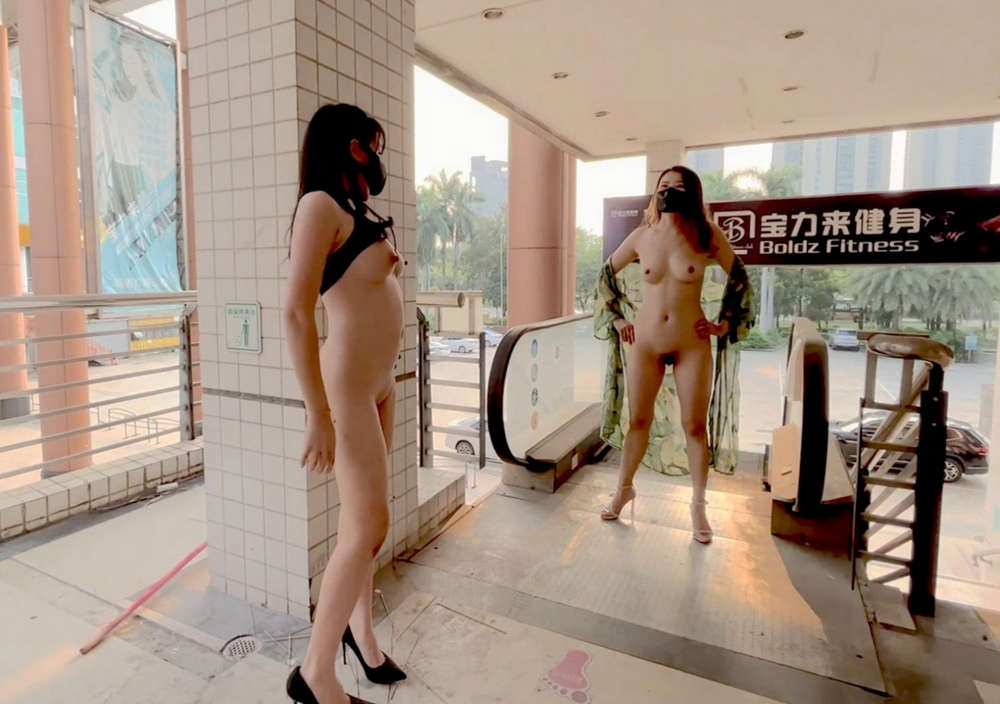 【TonyJ和贝贝】顶级露出 无视走光疯狂极限露出（1）[2V/4.19G]