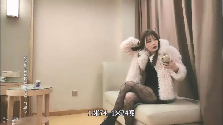 壹屌探花精品作之高颜黄衣妹第1部 气质花丝初下海沙发短靴来做爱