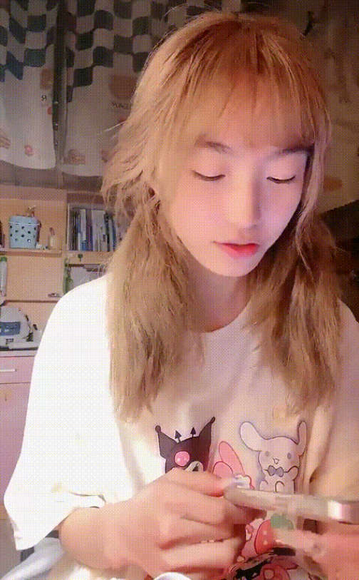 大学生主播 学校寝室自慰，颜值身材都很棒的小妹妹