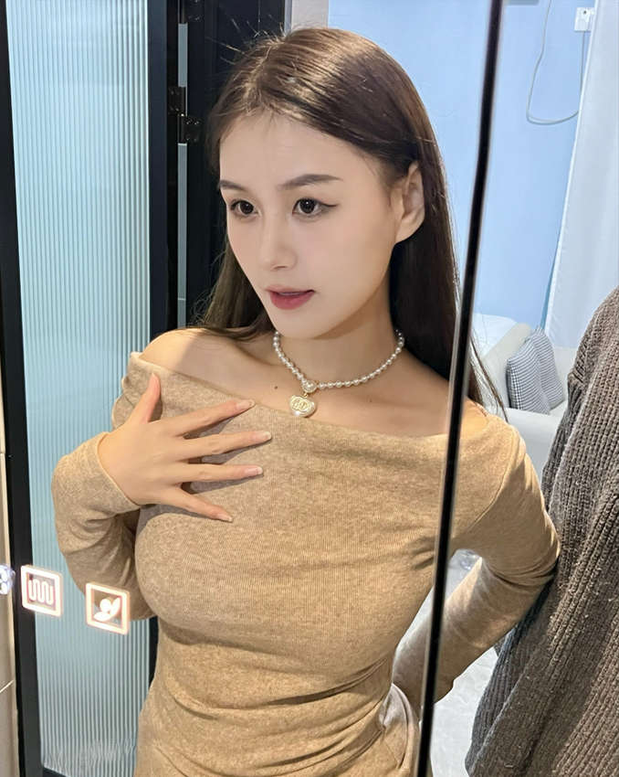 私生活反差 10对情侣性爱自拍流出[1040P/316V/15G]