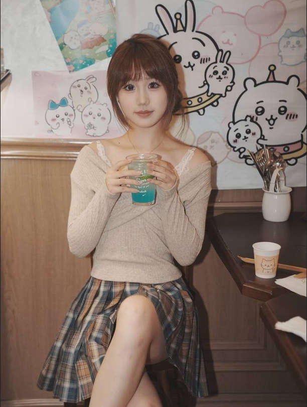 泄密流出 可爱女友与男朋友自拍流出[6P/10V/302M]