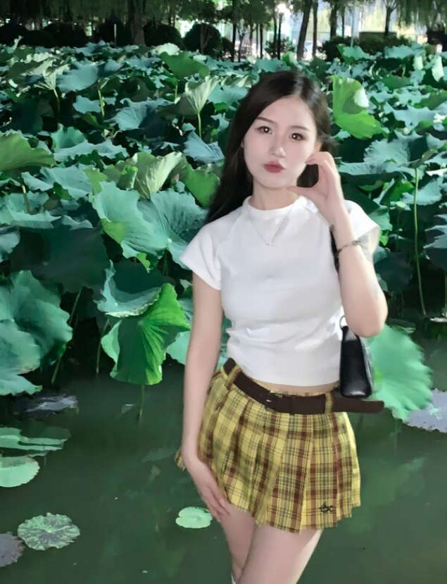 雲盤高質露臉泄密！南陽師範學院美女【徐悅涵】不健康自拍無水完整版視圖流出