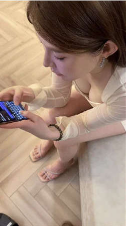 人妻泄密 三部韵味十足的美人妻绿帽泄密分享[3V/20P/1.9G]