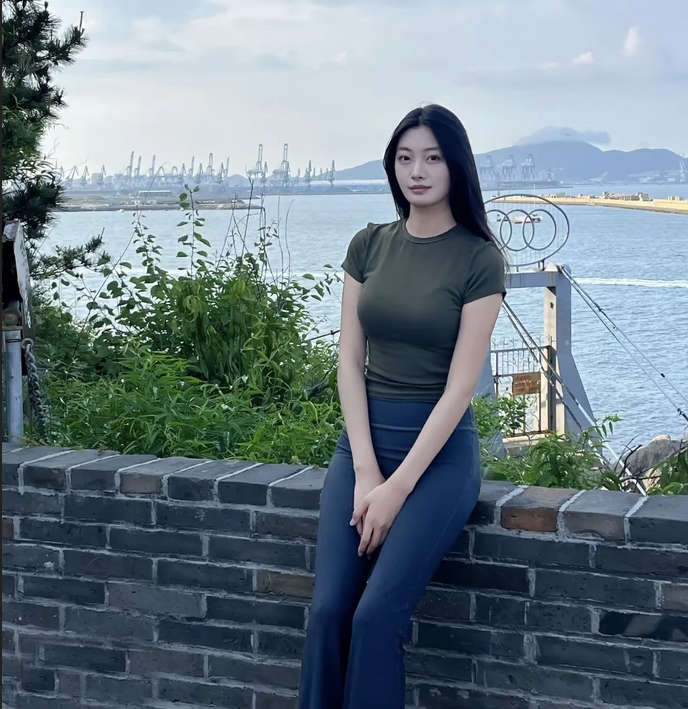 【原档泄密】情侣泄密 无水印篇 第一期[77V/72P/5.06G]