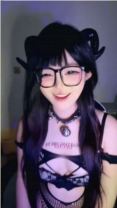 魅魔的夜晚_高顔嫩妹,声音巨好听,出道即巅峰