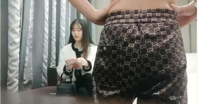 高挑長腿有顏，清純外圍女神，裸吹，滑套，後入猛操，夜夜笙歌歡愉，精品不斷