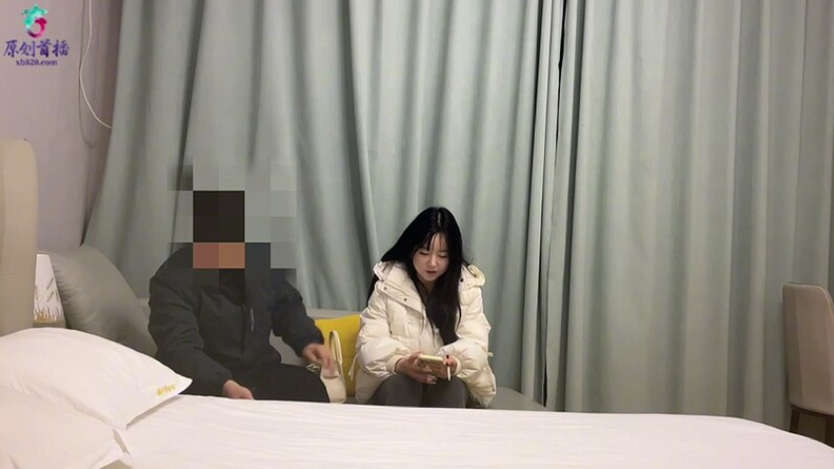 阿宾探花 - 19岁刚下海的女孩口活一流
