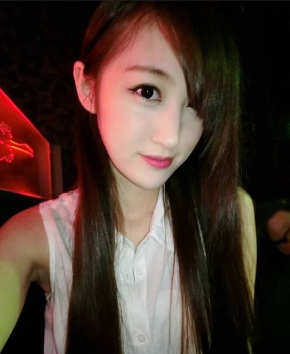 【原档泄密】超甜美台妹与男友的性爱自拍[19V/40P/5.32G]